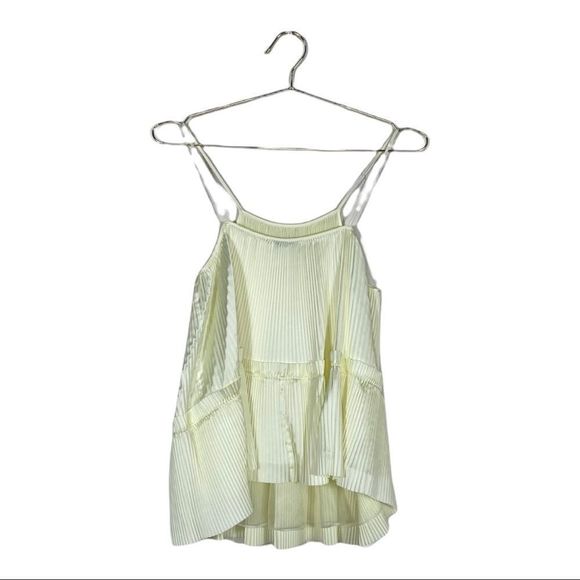 Lewit Pleated Swing Tank Top - Picture 5 of 5